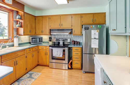 Tiffin Casa | < 1 Mi to Dtwn Tiffin: Home w/Outdoor Space!