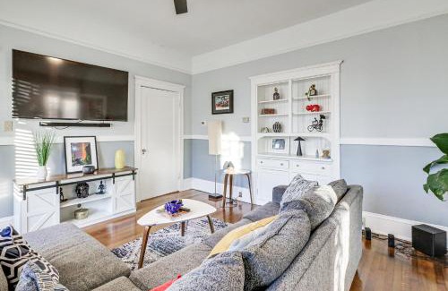 Macon Casa | 1 Mi to Dtwn Welcoming Macon Home with Yard
