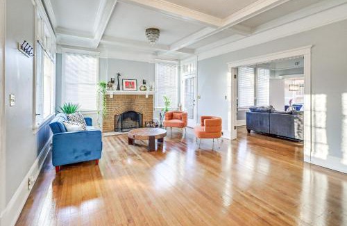 Macon Casa | 1 Mi to Dtwn Welcoming Macon Home with Yard