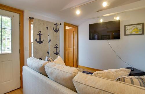 East Chop Casa | 1 Mi to Ferry Terminal Oak Bluffs Family Retreat!