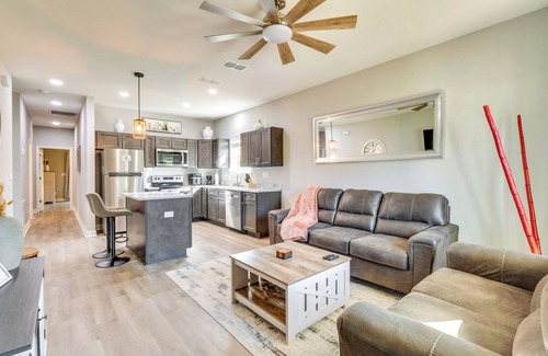 Tallahassee Apartamento | 1 Mi to Florida State Capitol: Tallahassee Escape
