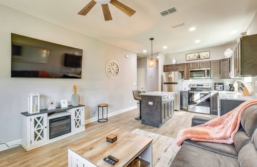 Tallahassee Apartamento | 1 Mi to Florida State Capitol: Tallahassee Escape