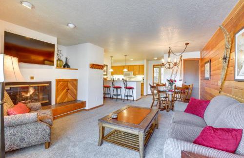 Lakeside Village Apartamento | 1 Mi to Keystone Ski Lift Lakefront 4-Season Gem