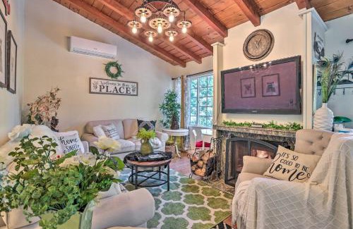 Crestline Casa | 1 Mi to Lake Gregory Boho Crestline Cabin