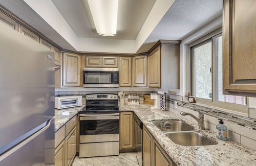 Lake Havasu City Apartamento | 1 Mi to Lake Havasu: Outdoor Rec Hub w/ Views!