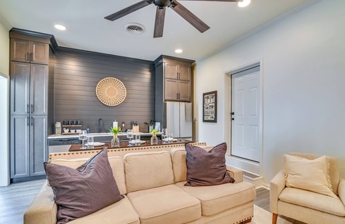 Starkville Casa | 1 Mi to Miss State: ‘Wremy Cottage’ w/ Deck & Yard