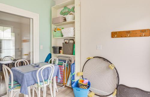 Summer Village Apartamento | 1 Mi to Moody Beach Cottage with Pool Access!