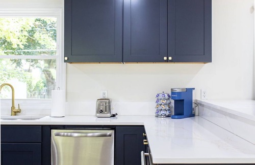 South Bend Casa | 1 Mi. to Notre Dame, Irish Pub, Hot Tub, 4800sq ft