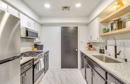 Central Oklahoma City Casa | < 1 Mi to Oklahoma City Zoo: Family-Friendly Home