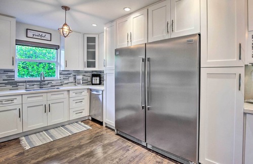 Garden Isles Casa | 1 Mi to Pompano Beach: Vacation Rental w/ Pool!