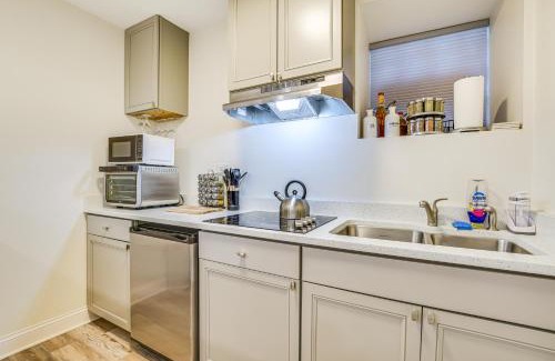 Grand Boulevard Apartamento | 1 Mi to University of Chicago Urban Escape!