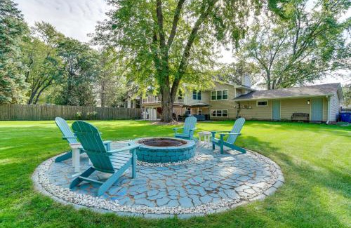 White Bear Lake Apartamento | 1 Mi to White Bear Lake and Dtwn Twin Cities Escape