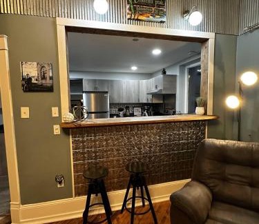 Boyne Falls Casa | 1 Mile From Boyne Mt- Chateau Patak