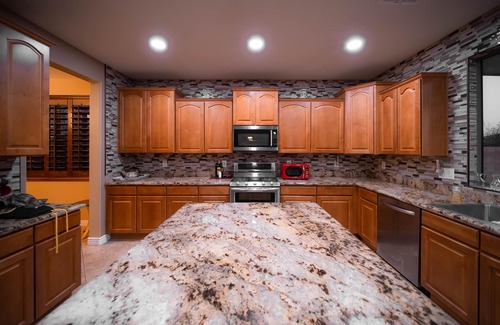 Terracita Casa | 1 mile from Cardinals (State Farm) Stadium & Desert Diamond Arena