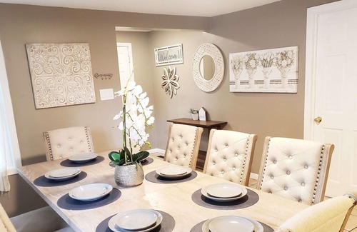 Roseville Casa | 1 Mile to Como Park! 🌿🍃