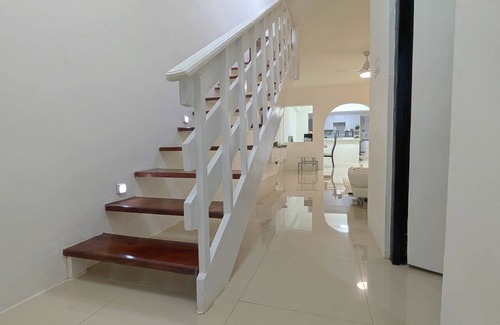 New Kingston Casa | 1 min from Bob Marley Museum - The Opulent Manor