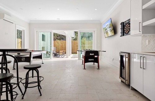 Gulfview Heights Casa | 1 Min. to Beach. Private Pool, LSV, Outdoor Fireplace, Elevator -Must See!