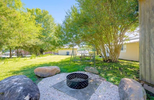 Soddy-Daisy Casa | 1 Min to Soddy Lake! ★ Big Soddy Creek Gulf 3 Min