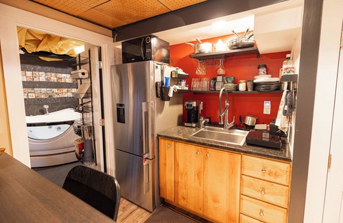 Sagamore Beach Apartamento | 1 minute from the Ocean /Private Room with Jacuzzi