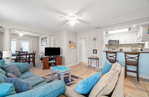 Bid-a-wee Beach Casa | Camina por la calle hasta tu playa privada!
