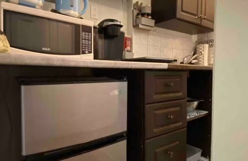 Markham Apartamento | 1 Month + Bookings, Cozy private apartment in a highly demanded neighborhood.