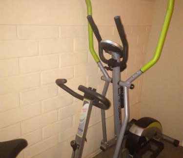 Pudahuel Casa | 1 o 2 Dormitorios pequeños, 1 baño privado, estacionamiento, cerca aeropuerto, metro Pajaritos