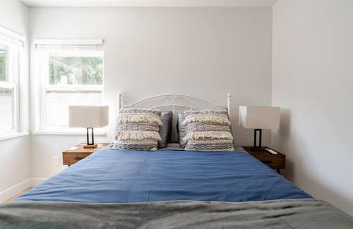 Palo Alto Apartamento | 1 Palo Alto - Fully Furnished, AC, Private, Parking & Laundry