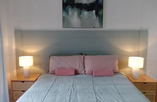 Long Jetty Casa | 1 queen bed private bathroom own entrance