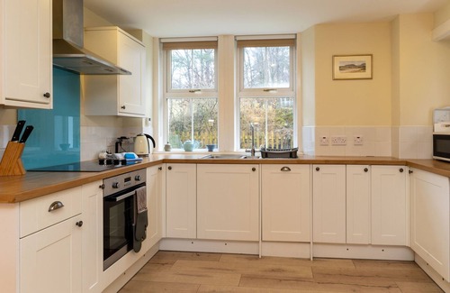 Alvie Casa | 1 Railway Cottage by Interhome
