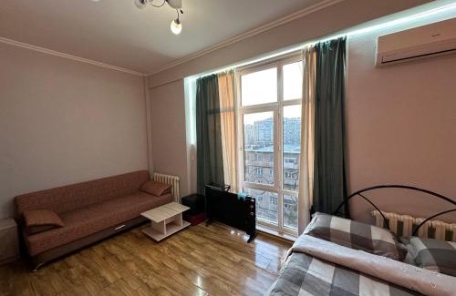 Bishkek Apartamento | 1-room apart. 21 on Usenbaeva 52 near Eurasia shopping center