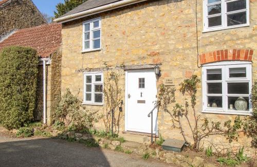 Shipton Gorge Casa | 1 Rose Cottage