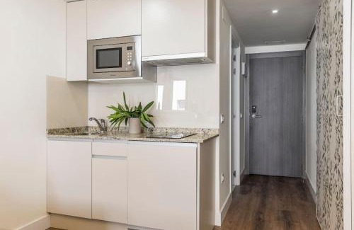 Recoletos Apartamento | 1 step to retiro park and gran via-prado museum