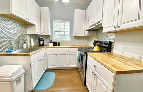 Del Mar Casa | #1 SunnyBungalowByTheBay 1BDR 5 min2Beach & Downtn