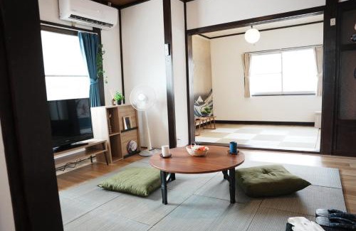 Shimobuchi Casa | 10人宿泊可 添い寝無料 1日1組限定で開放感のある90平米 吉野山天川村40分 奈良大阪1時間 駅から徒歩5分 家主居住型 大淀桜庵