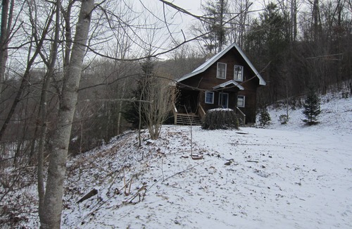 Plumtree Cabina | 100 acres privados de esplendor de montaña. ¡No encontrarás nada más parecido!