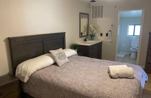 Temecula Apartamento | 10 Acres Ranch w/ Horses, Pond, and more!