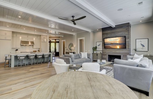 Sea Pines Casa | 10 Bald Eagle - 3rd row (108 yard walk) to the Ocean. Endless Summer Awaits!