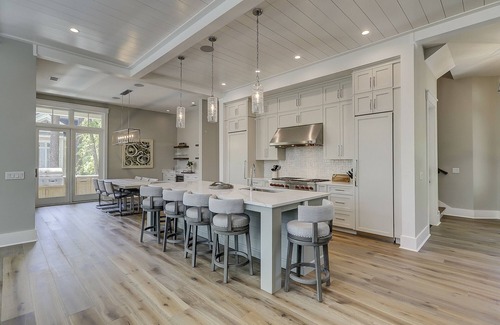 Sea Pines Casa | 10 Bald Eagle - 3rd row (108 yard walk) to the Ocean. Endless Summer Awaits!