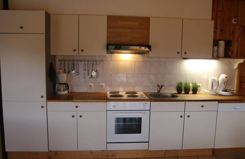 Dohm-Lammersdorf Otro | 10-bed holiday bungalow "Sverta" - The Heidberghof