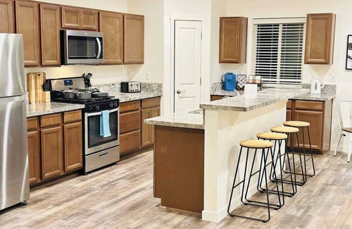 Fernley Casa | 10 Beds (1K,3Q,6T Beds)Sleeps 16