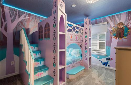 Four Corners Casa | 10 BR Home, Themed Rooms, Private Pool, in New Windsor Cay Resort