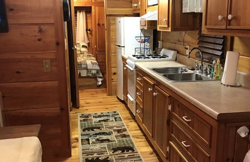 Franklin Cabina | High Country Haven Camping y cabañas escapada perfecta