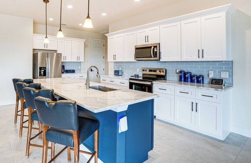 South Gulf Cove Casa | 10 Mi to Beaches: Modern Retreat in Port Charlotte