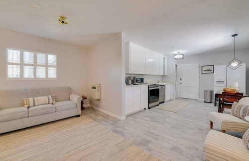 Arcadia Apartamento | Phoenix Vacation Rental Studio w/ Outdoor Kitchen!
