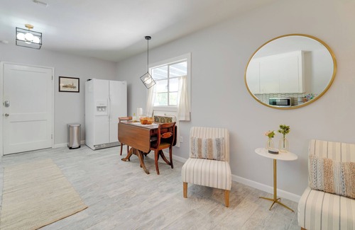 Arcadia Apartamento | Phoenix Vacation Rental Studio w/ Outdoor Kitchen!