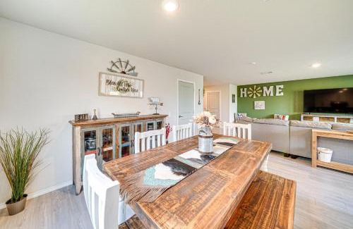 Wetmore Casa | 10 Mi to Dtwn Spacious San Antonio Home!