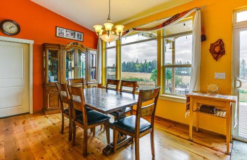 Thurston Casa | 10 Mi to Eugene Countryside Home with Mtn Views!