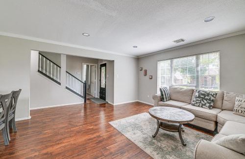 North Central Carrollton Casa | 10 Mi to Lake Lewisville Carrollton Home with Pool