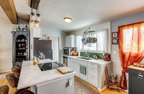 Harvey Park Casa | 10 Mi to Red Rocks: Denver Home w/ Fire Pit!