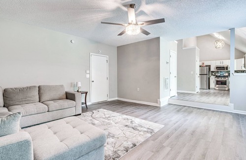 Lithonia Casa | 10 Mi to Stone Mtn Park: Spacious Home in Lithonia